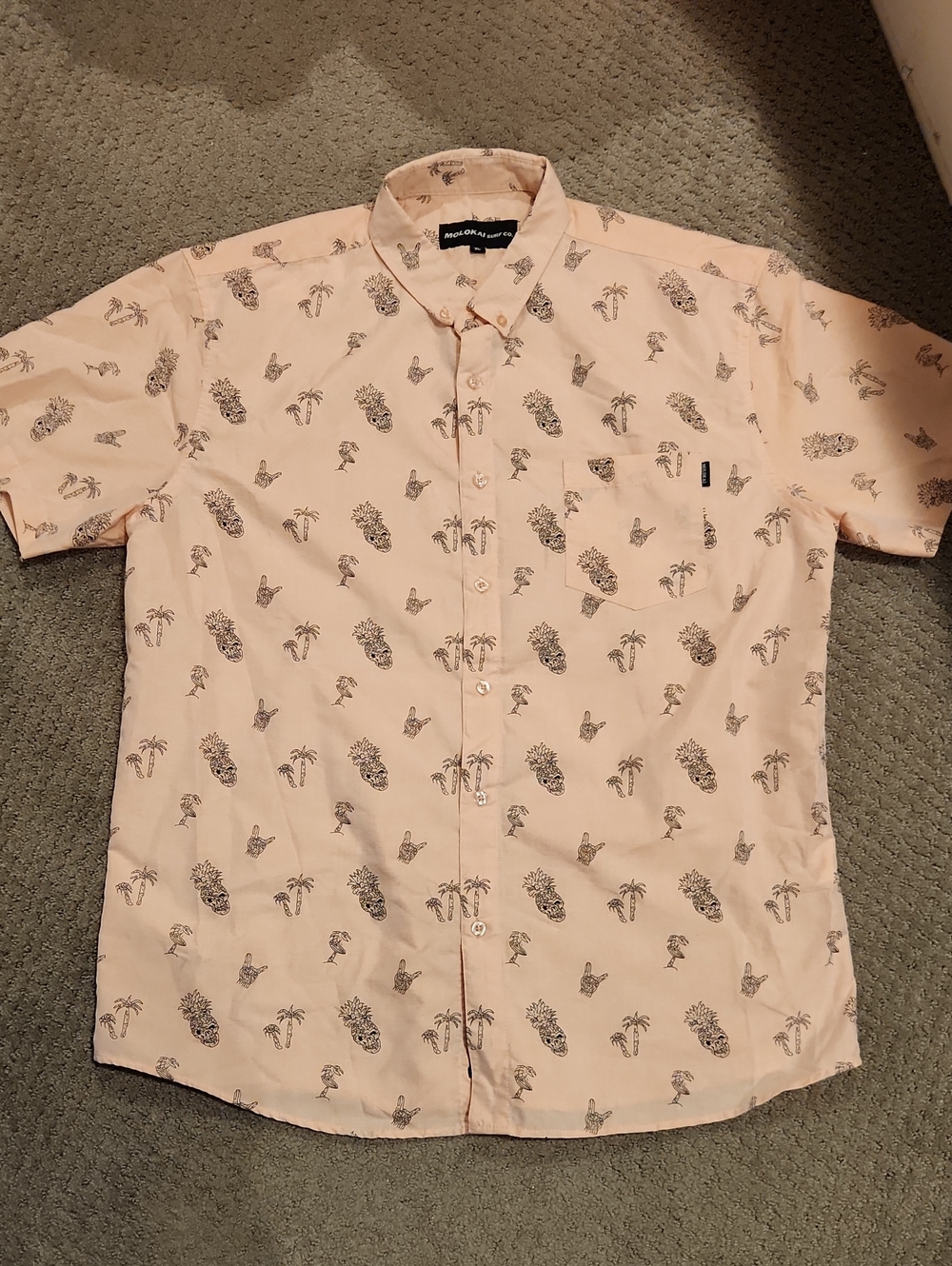 NEW Molokai Surf Co light pink button-down shirt WITH SKULL/PINEAPPLES. XL